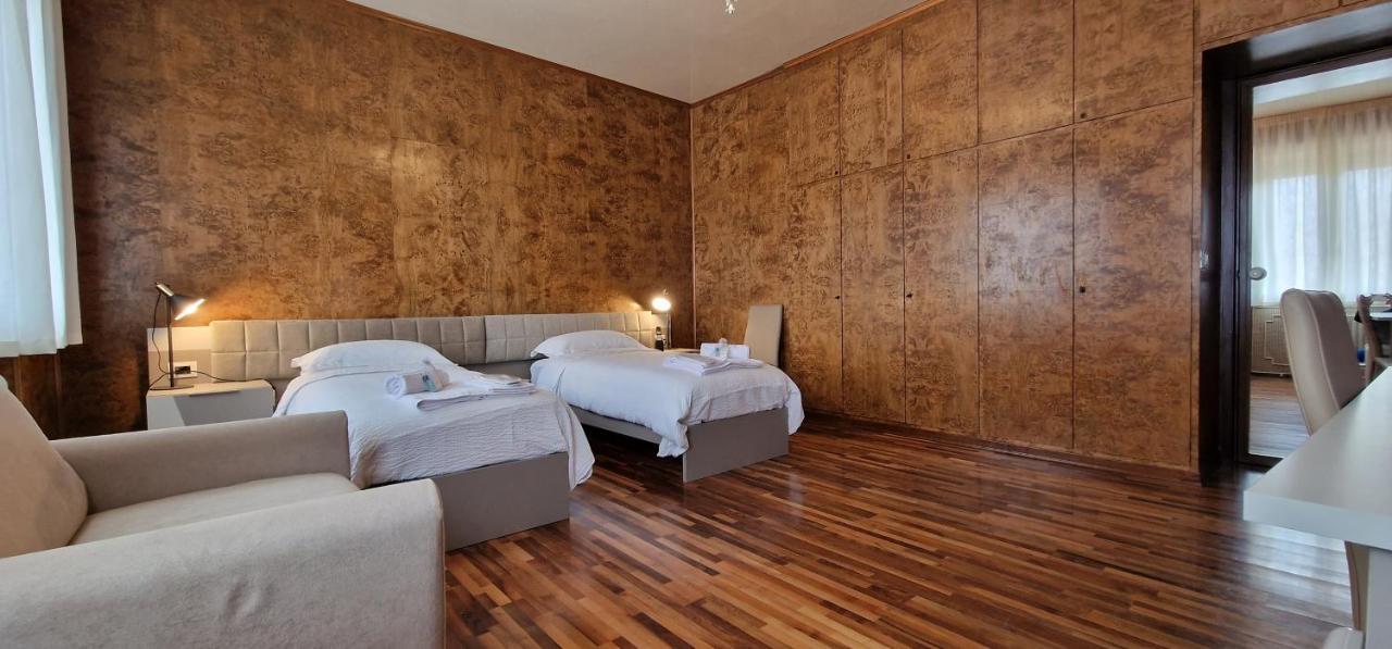 Forumguesthouse Verdi Centro Storico パルマ エクステリア 写真